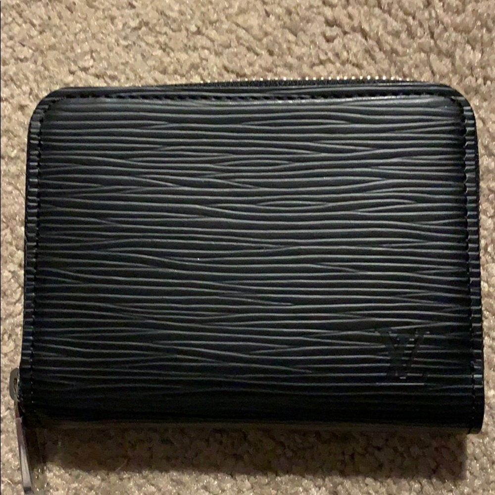 Louis Vuitton zippy coin purse- black epi leather